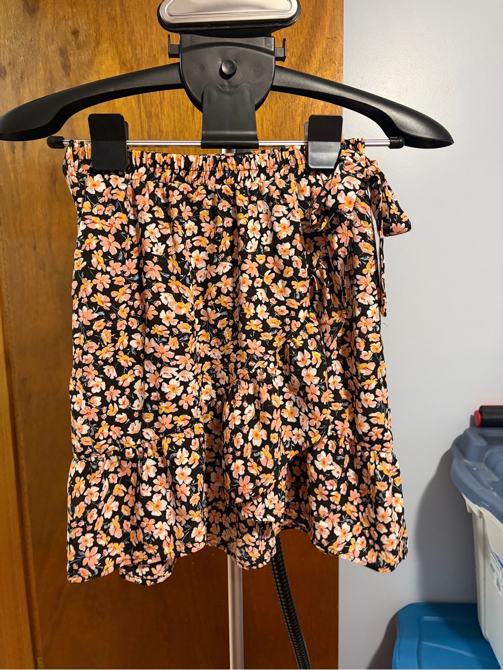 Floral Tie-Waist Ruffle Skirt - Black with Peach Floral